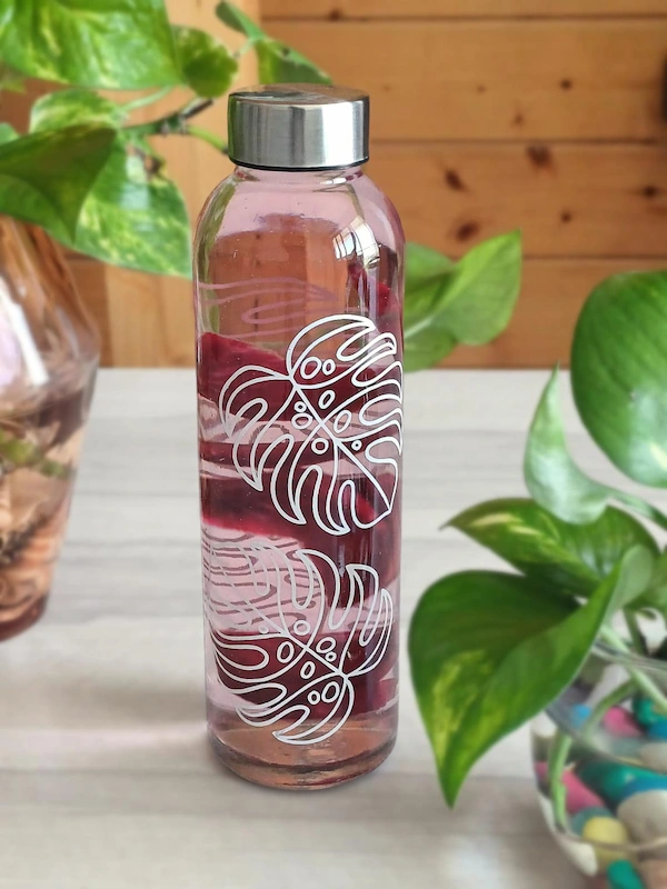 Glass packaging bottle for liquid products